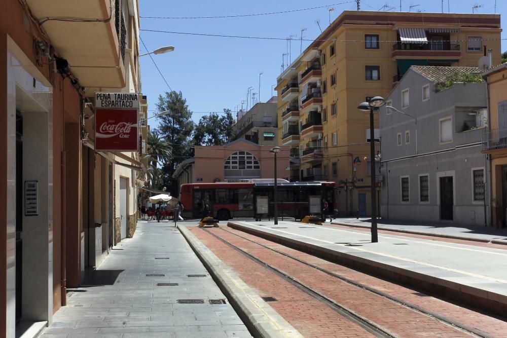 Obras paralizadas de la línea T-2 del metro en València