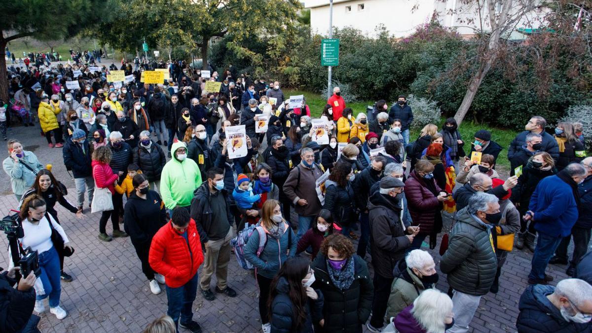 Canet de Mar Manifestació contra la quota del 25% en castellà | ANNA MAS TALENS/EPC