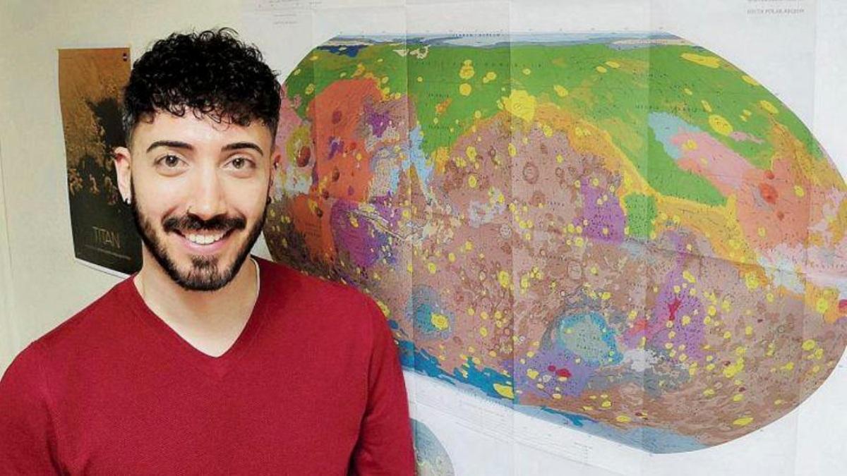 Ángel García-Arnay, geólogo planetario y autor de la primera Tesis Doctoral sobre Marte realizada en Aragón