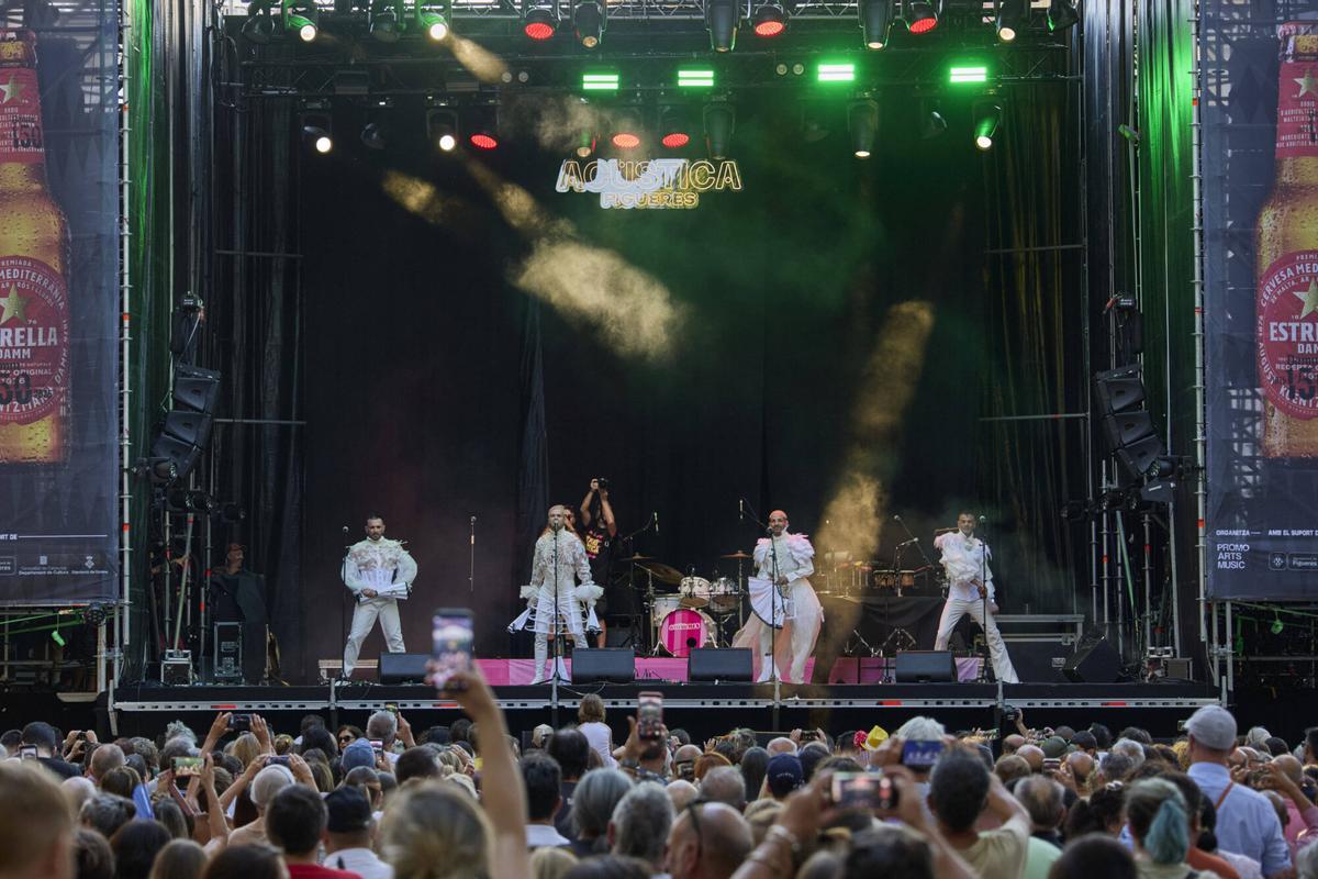 Les imatges del concert de Locomia al Festival Acústica