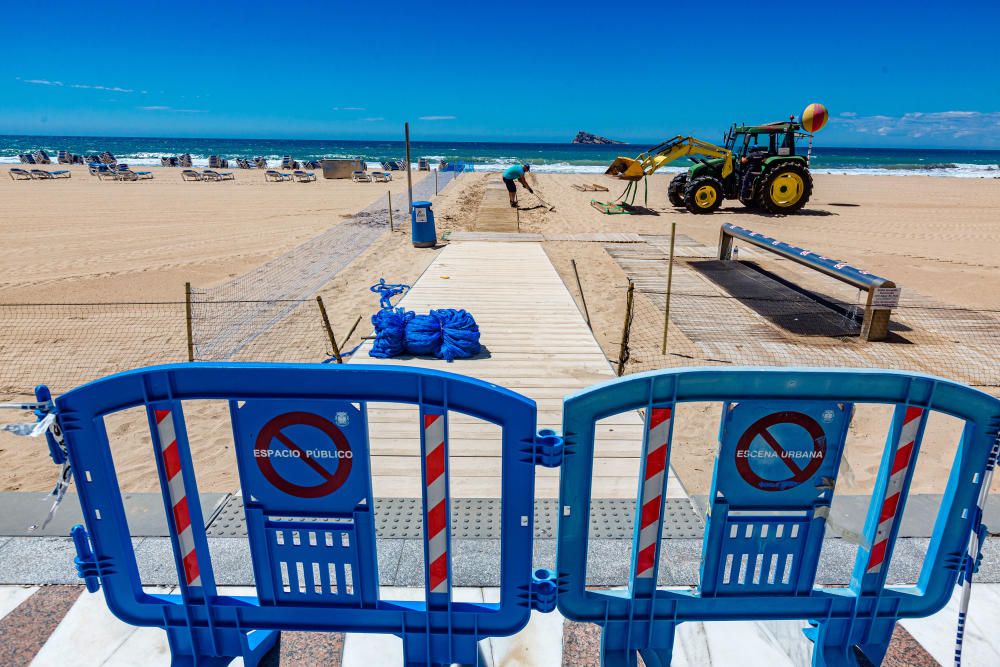 Benidorm prepara la apertura de sus playas con la parcelación