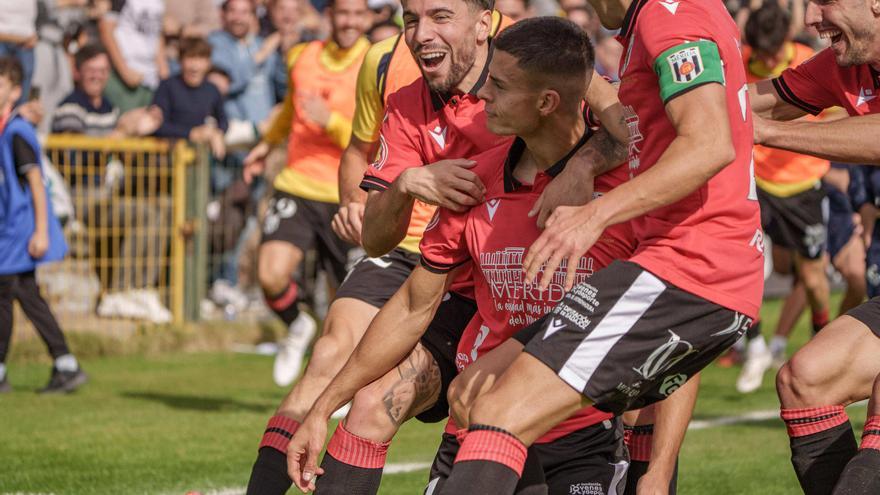 El Mérida - Real Madrid Castilla, en imágenes