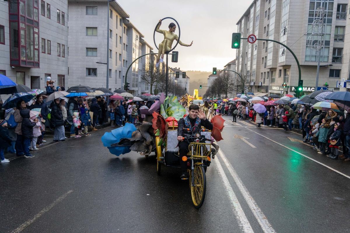 Los Reyes Magos recorren las calles de Santiago