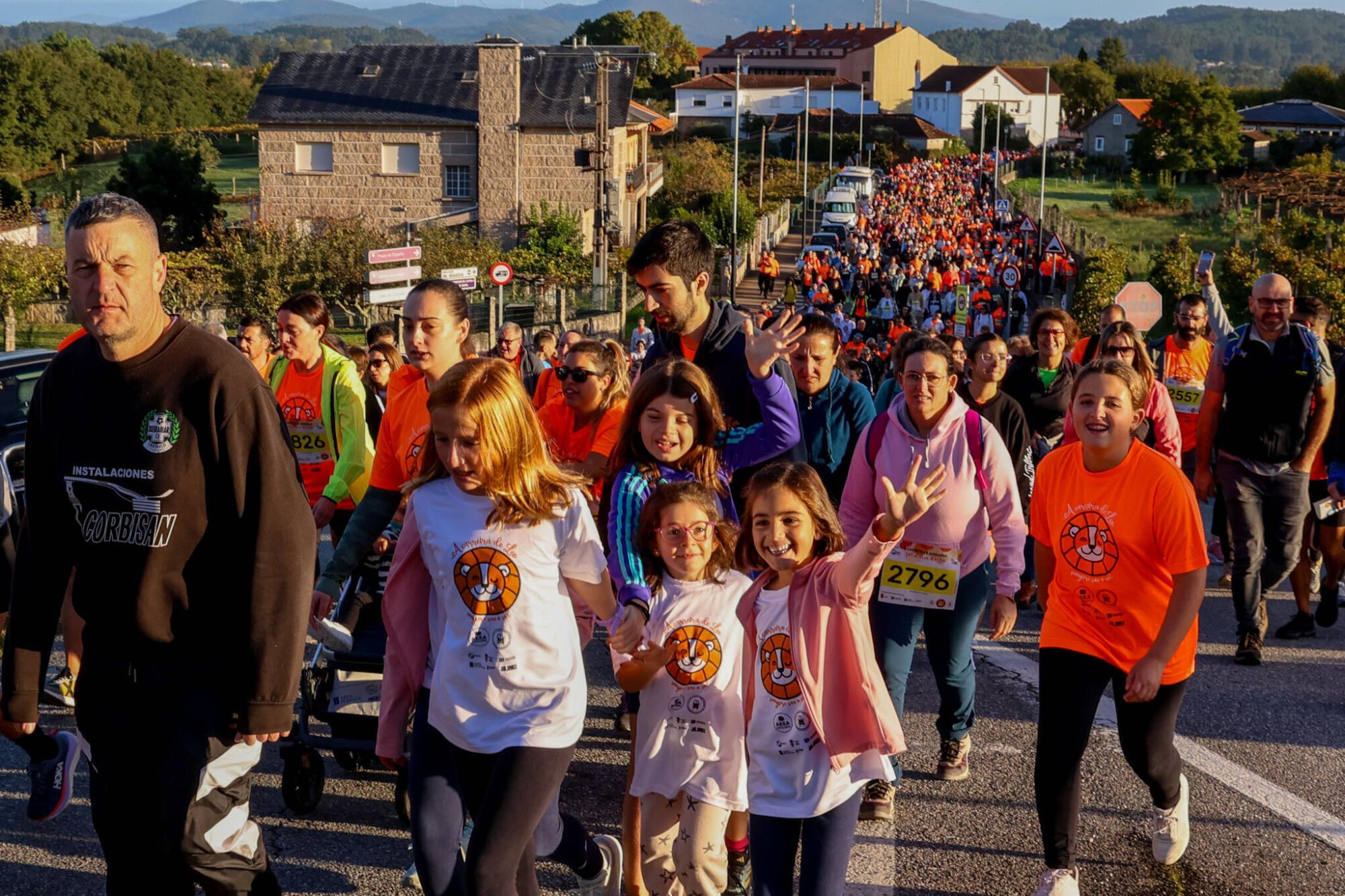 Andaina y carrera solidaria por niños como Leo Diz