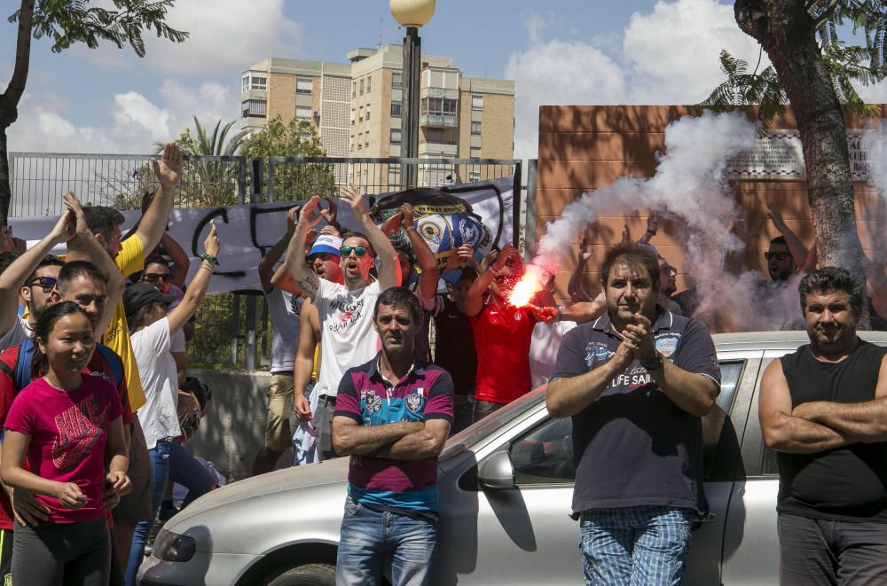 Despedida del Hércules hacia Cádiz