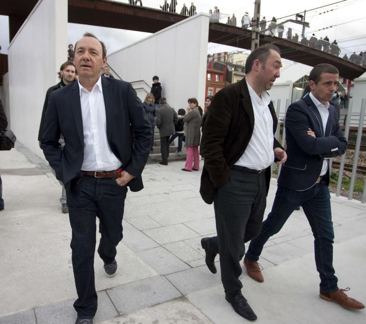 De anfitrión de estrellas a preso