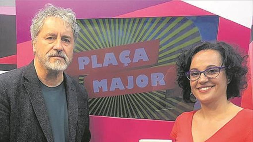 ‘Plaça Major’ recibe al escritor Manuel Rivas