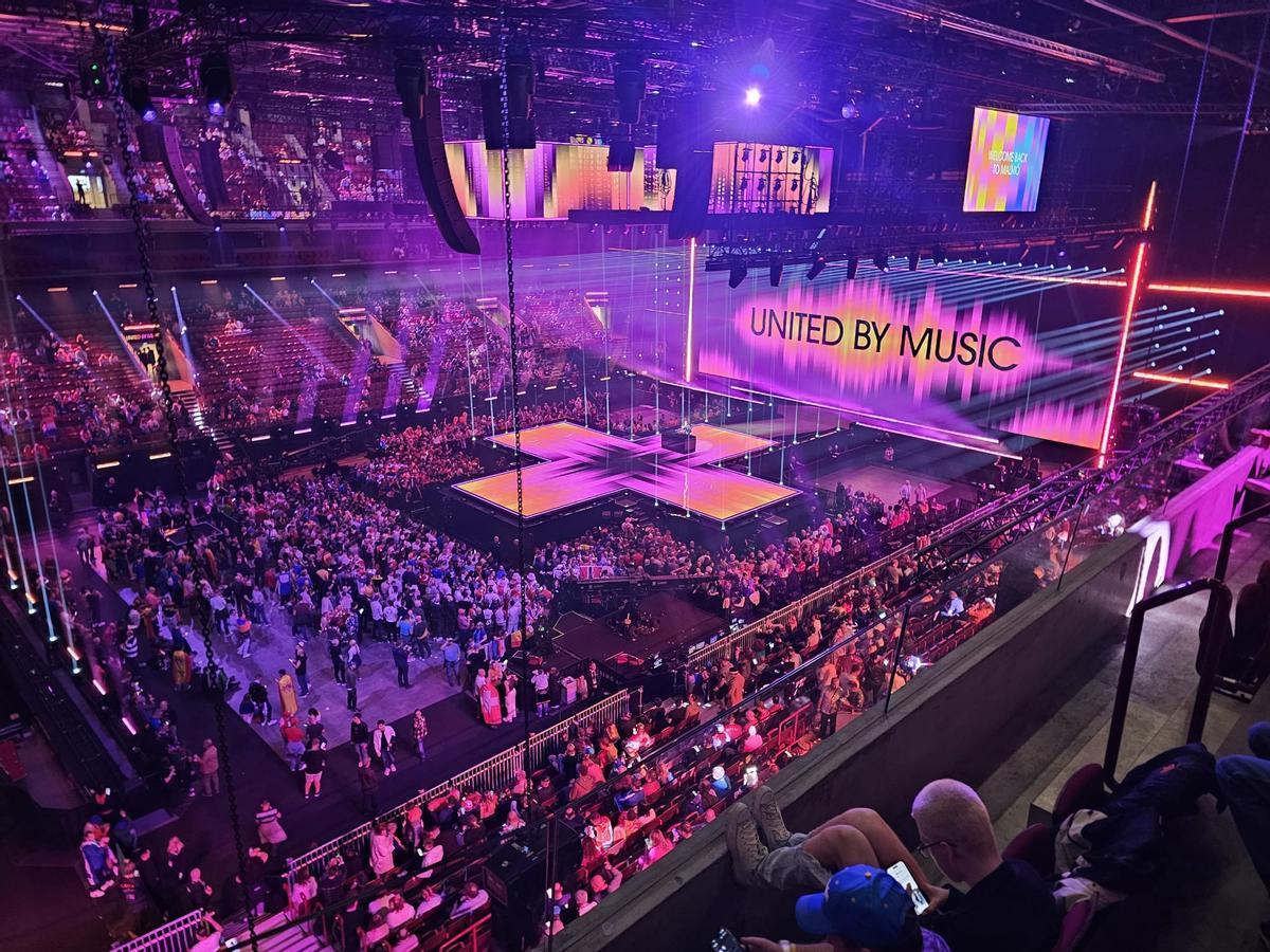 Interior del Malmö Arena antes de la segunda semifinal de Eurovisión.