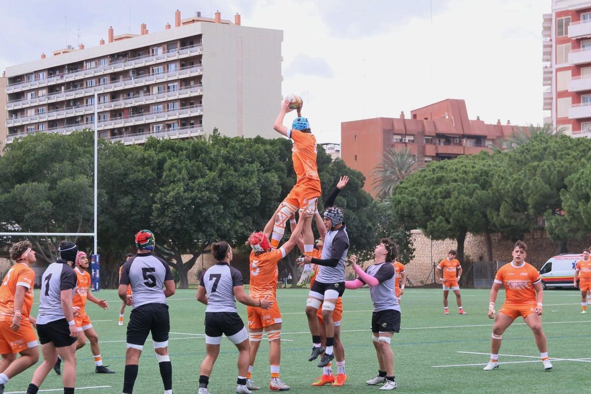 Dominio claro de la selección valenciana desde el arranque de partido.