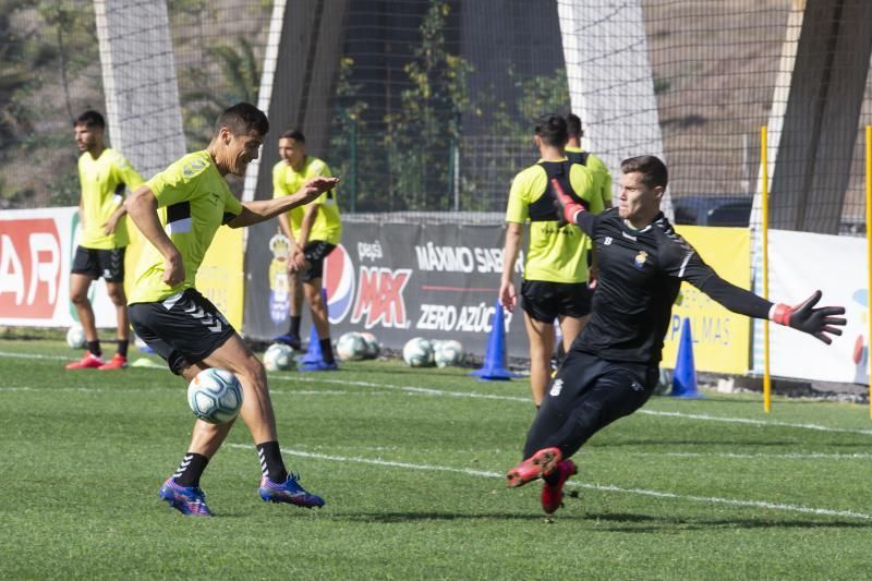 11.02.20. Las Palmas de Gran Canaria. Fútbol segunda división temporada 2019/20. Entrenamiento de la UD Las Palmas en Barranco Seco. Foto: Quique Curbelo  | 11/02/2020 | Fotógrafo: Quique Curbelo