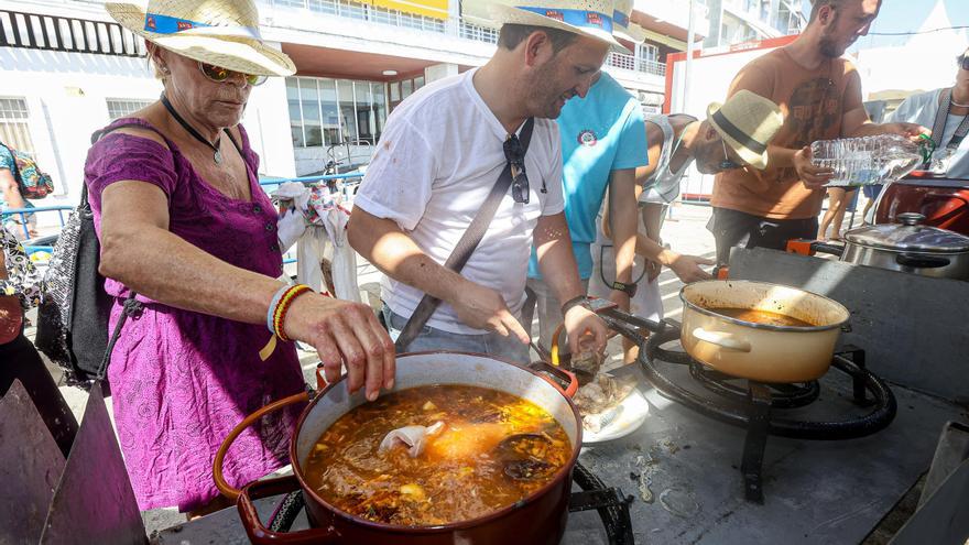 Concurso de calderos por las fiestas del Raval Roig