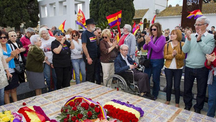 Paterna honra a los fusilados