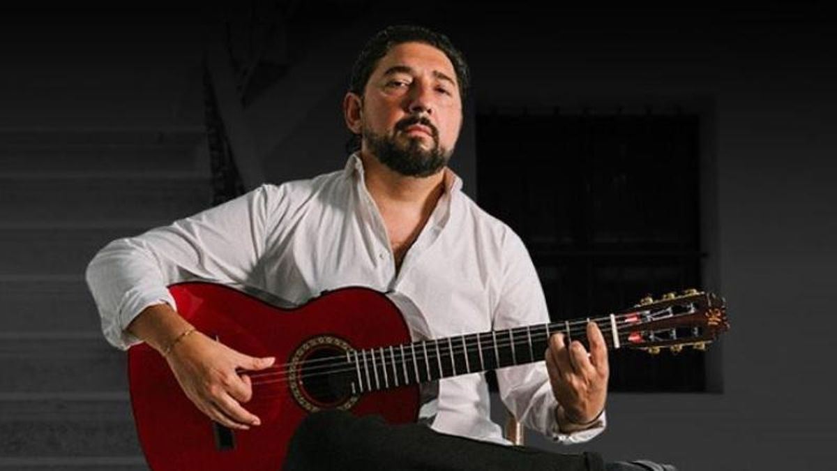 El guitarrista madrileño Antonio Rey actúa esta noche en el Cante de las Minas de La Unión .