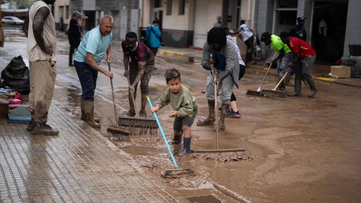 Vecinos de Godall, la 'zona cero' de la dana Alice en las Terres de l'Ebre: "Después de esto no vamos a levantar cabeza"