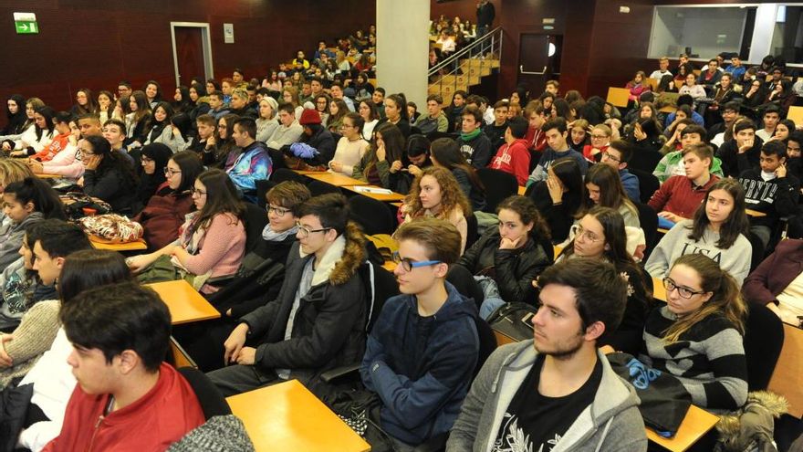 Las jornadas arrancaron ayer en el Reina Sofía con la participación de cuatro institutos.