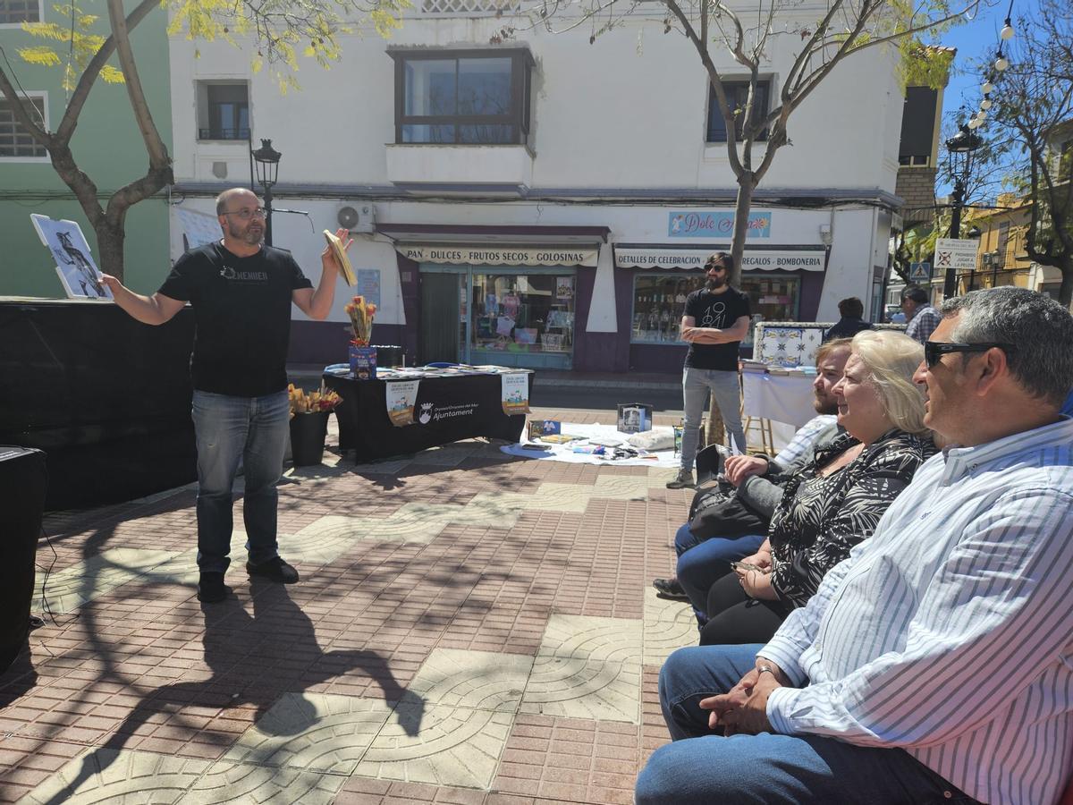 La plaza Mayor será hoy escenario de presentaciones de libros.