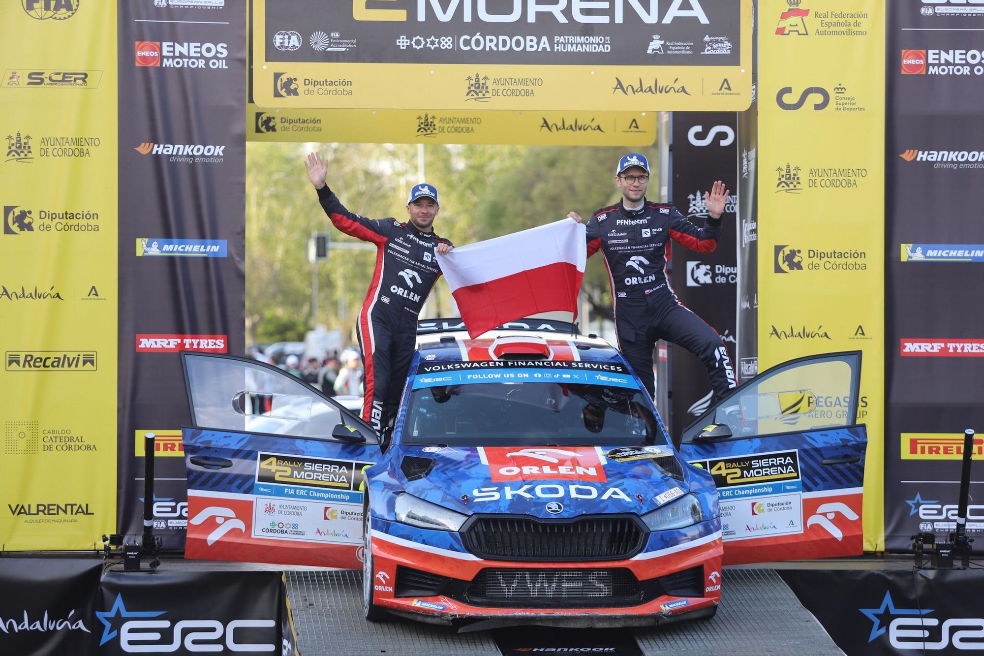 La entrega de premios del Rally Sierra Moren,a en imágenes