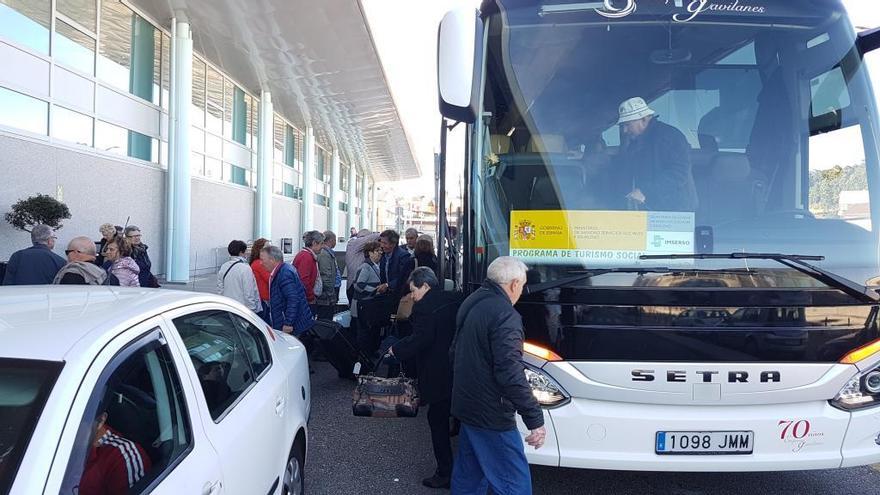 Al Imserso le &quot;gusta&quot; la propuesta del PP: &quot;Que Caballero pague los buses de los jubilados&quot;