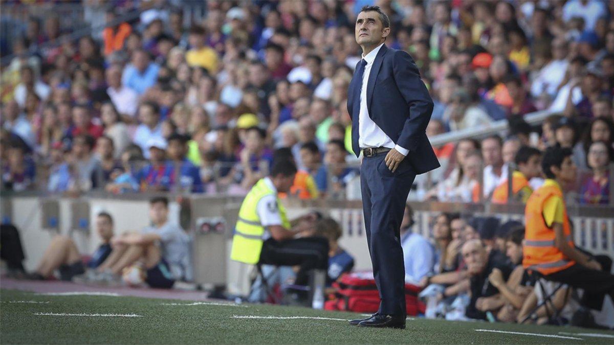 Ernesto Valverde durante un partido del Barça en el Camp Nou