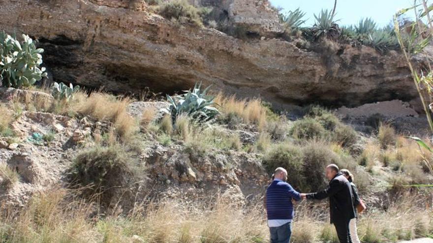 Patrimonio y el Ayuntamiento de Almassora estudian la consolidación del Castell Vell