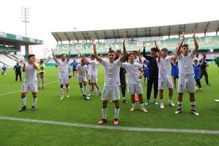 El Córdoba CF B supera al Salerm Puente Genil y acaricia el ascenso