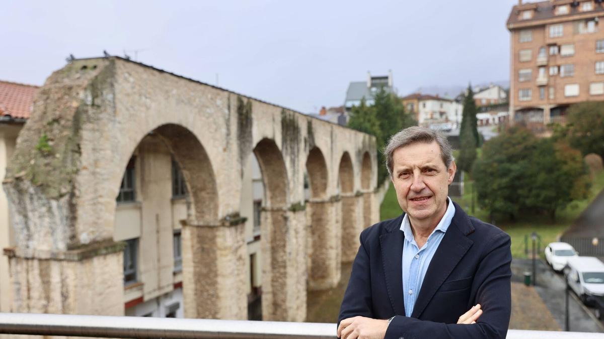 Carlos Fernández Llaneza.