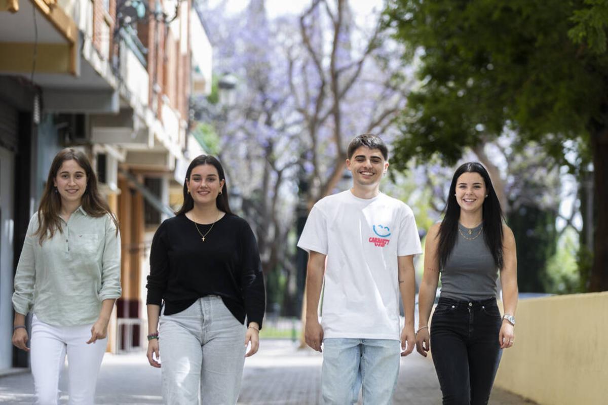 Jóvenes que se estrenan en las urnas