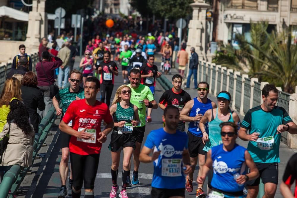 Hassanne Ahouchar gana el 44 maratón de Elche