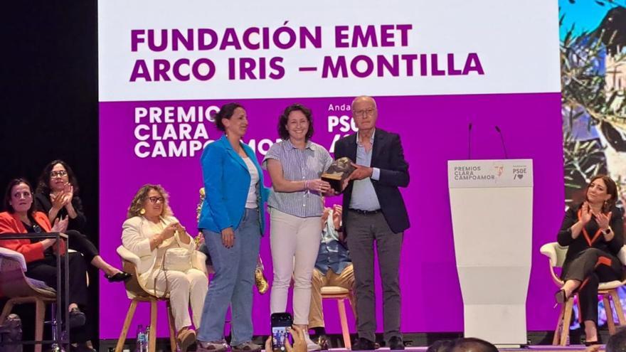 EMET Arco Iris, distinguida con el Premio Clara Campoamor.