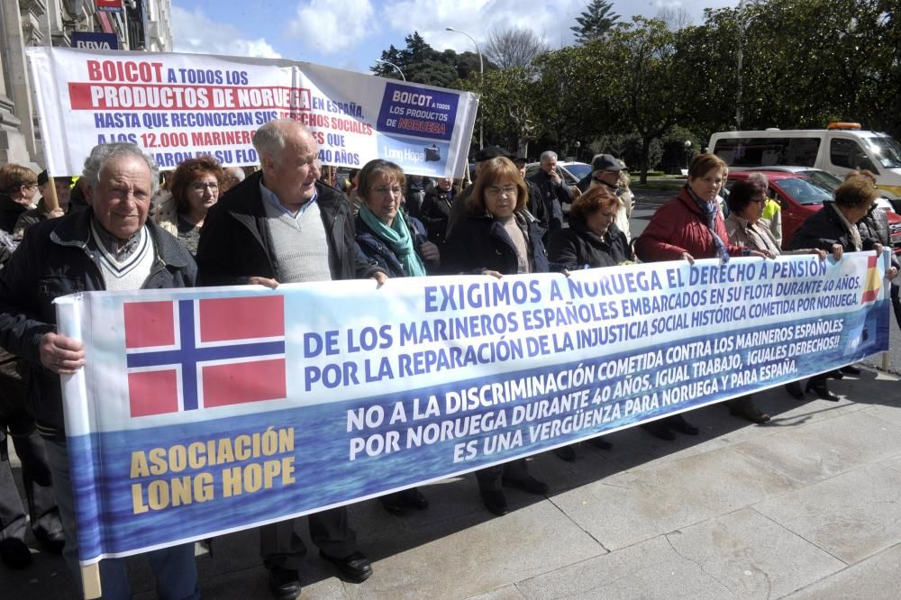 Concentración de jubilados de la mercante noruega