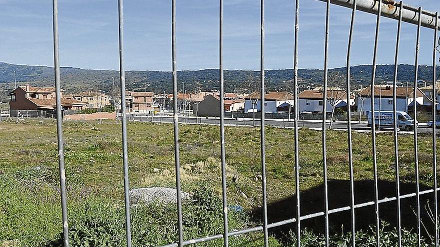 Hacienda aspira a conseguir un millón con la venta de 16 solares de Plasencia