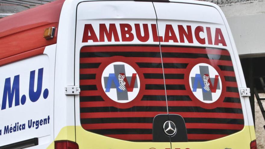 Un trabajador resulta herido en un brazo en un accidente en una fábrica de Villena