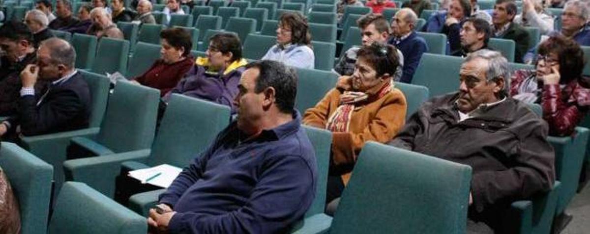 Cobadu vaticina que los malos precios de la leche de vaca "arrastrarán" a los de oveja y de cabra