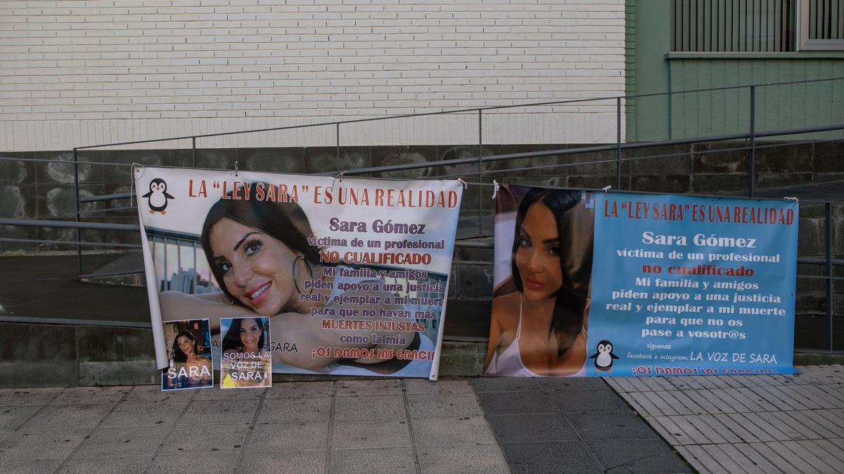 Pancartas en apoyo a la 'Ley Sara'