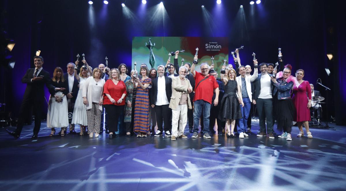 Foto de los ganadores de la última edición de los Premios Simón