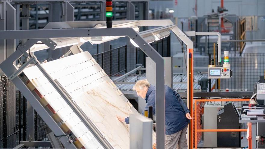 Porcelanosa amplía su apuesta por el gran formato: podrán duplicar su capacidad