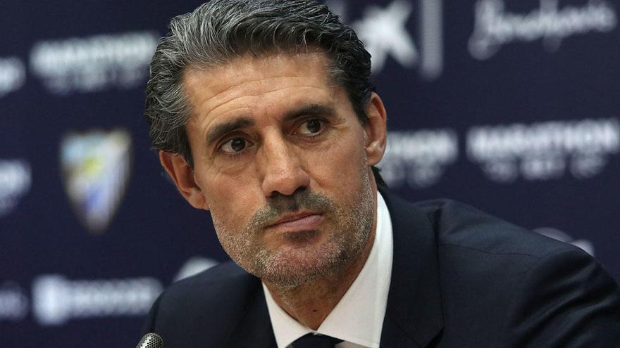 José Luis Pérez Caminero, director deportivo del Málaga CF, en la sala de prensa de La Rosaleda.