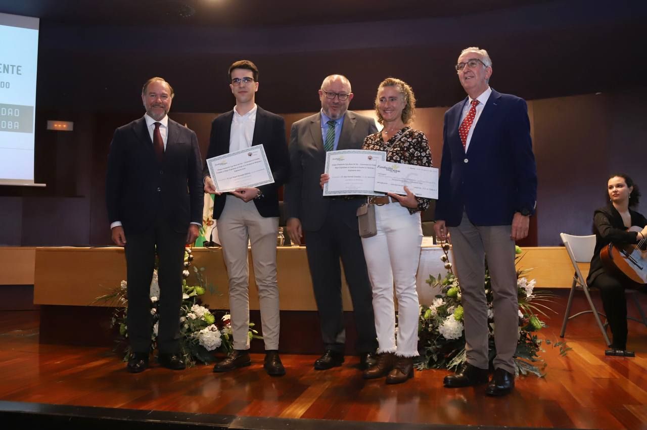 VI Premios de la Fundación Caja Rural del Sur a los mejores expedientes de Grado de la UCO, en imágenes