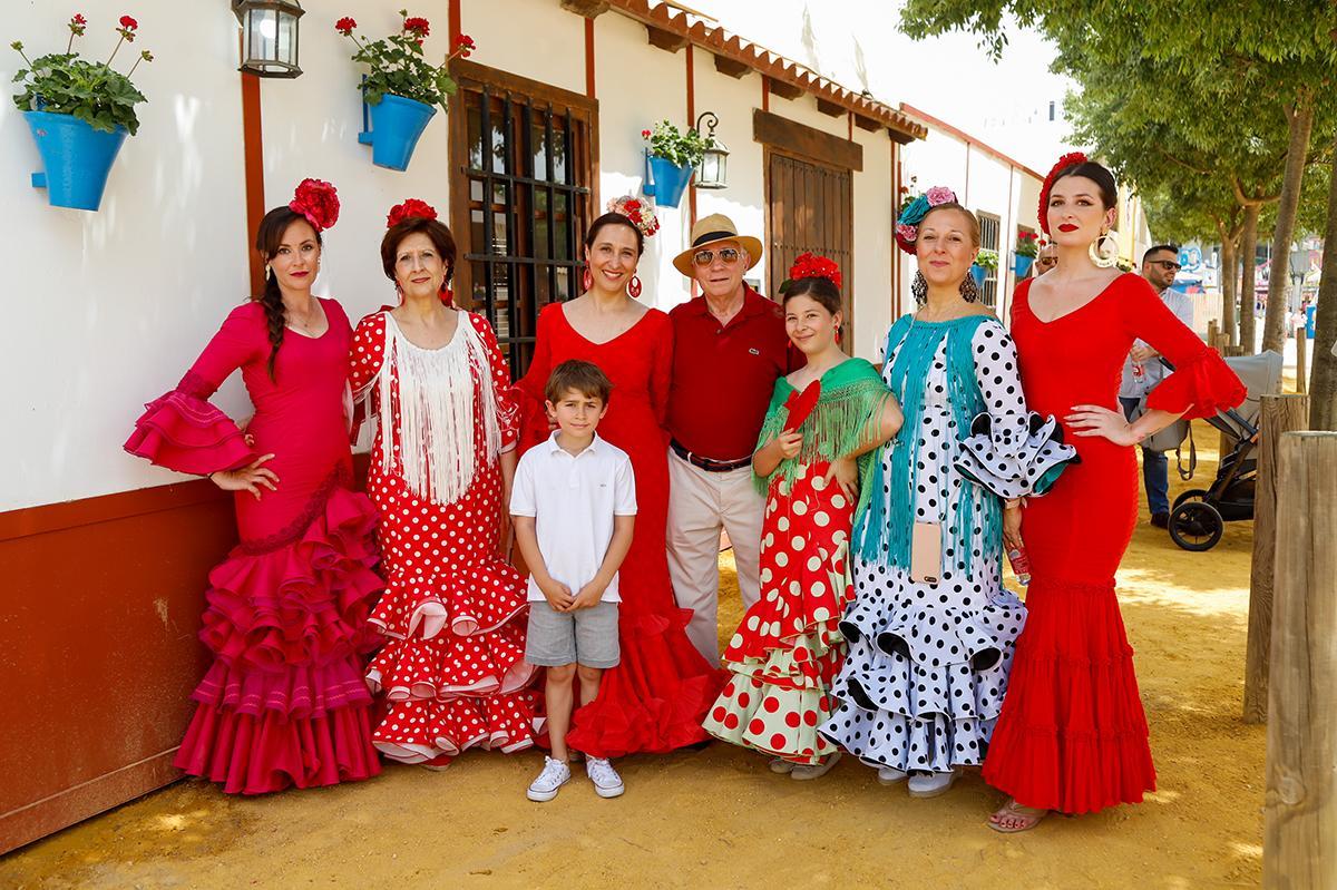 Yolanda, Pepi, Rafi, Pedro, Martín, Carmen, María José y Carmen