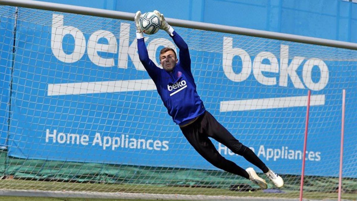 Iñaki Peña será el segundo de Ter Stegen al inicio de temporada