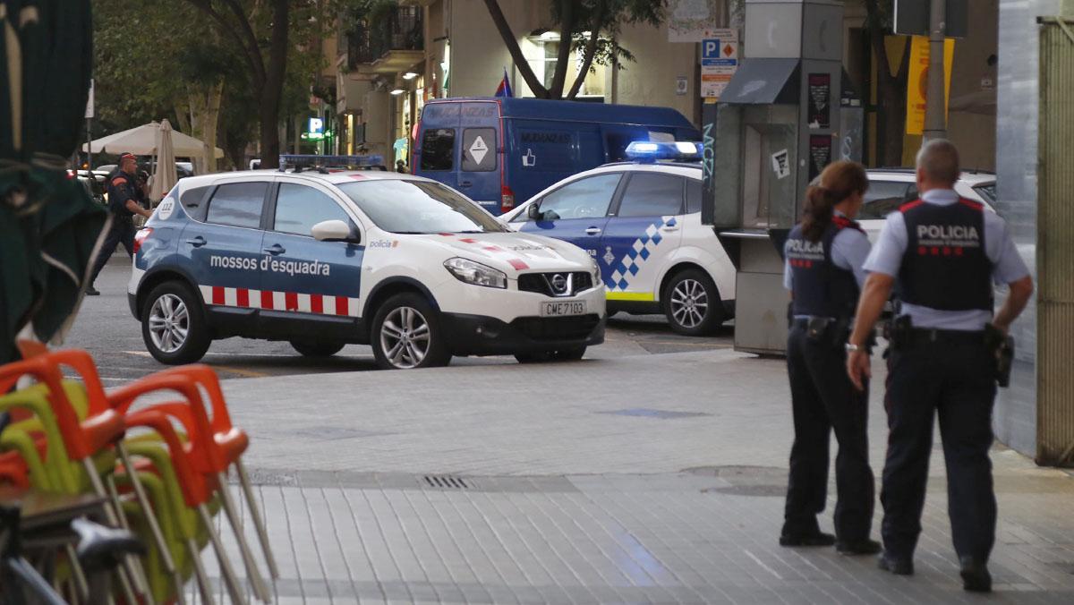 Una furgoneta estacionada a prop de la basílica ha obligat a posar en marxa l’operatiu.