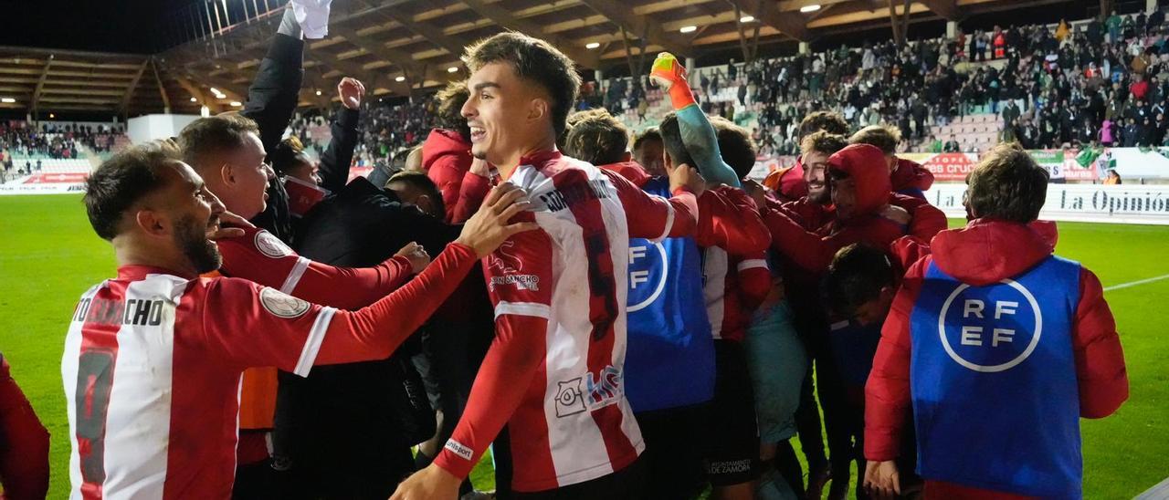 GALERÍA | El partido de Copa del Rey entre el Zamora CF y el Racing de Santander, en imágenes