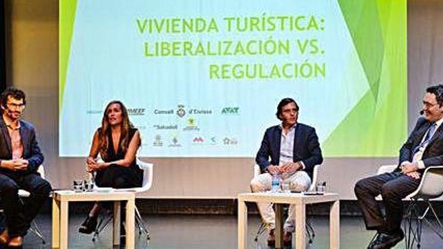 Pedro Hinojo, María Victoria Torre Sustaeta, Carlos Pérez-Lanzac y Mateo Silos.