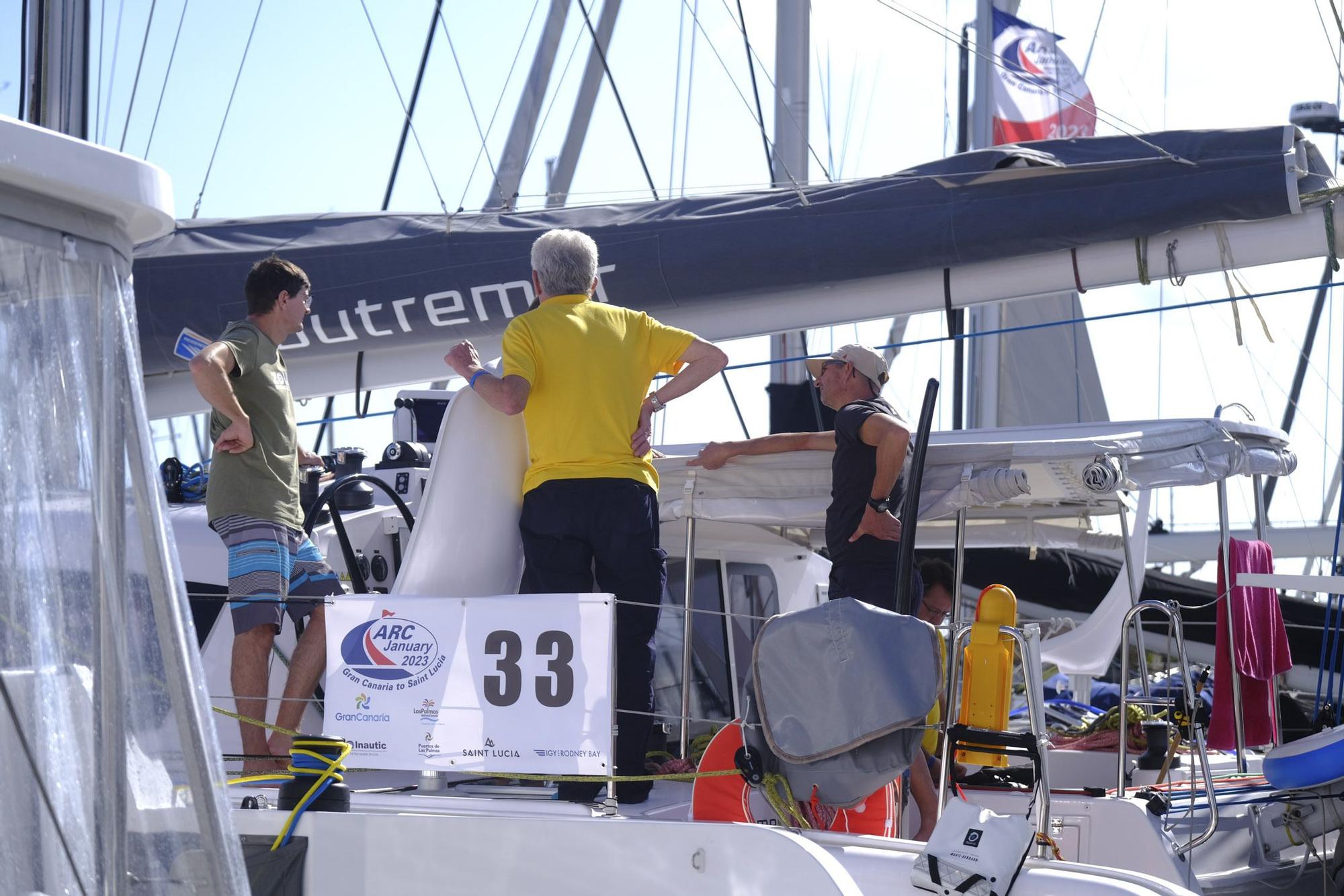 Preparativos para la salida de la tercera de las regatas ARC en Las Palmas de Gran Canaria