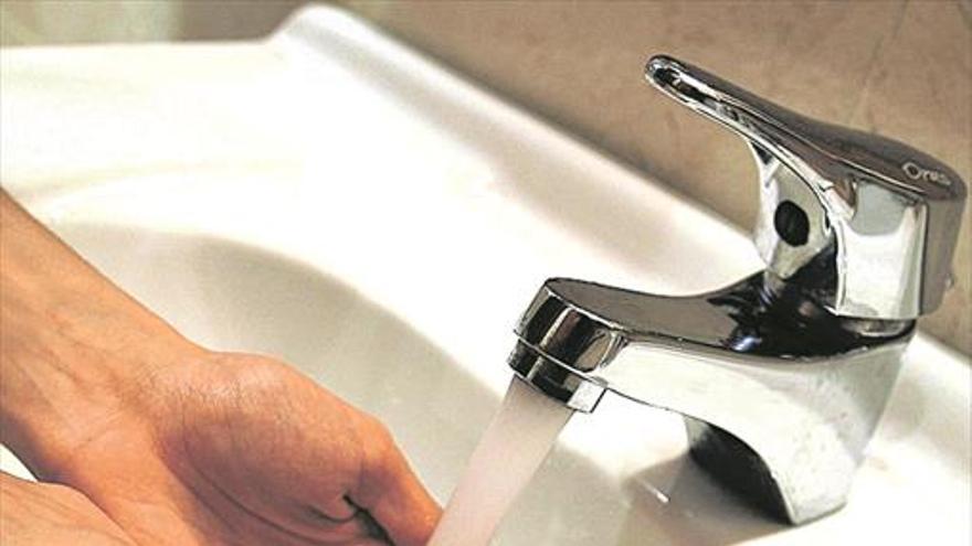 Borriol no descarta que la restricción de agua se alargue otra semana más