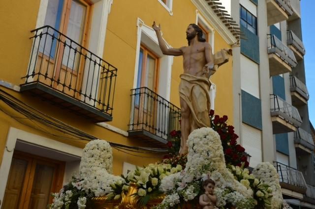 Procesión del Resucitado y Tambores en Mula