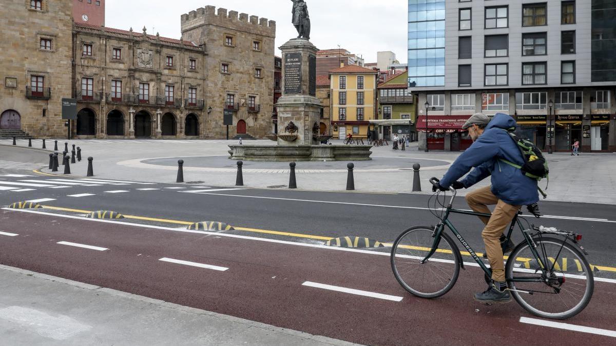 Estreno del carril bici de Jardines de la Reina