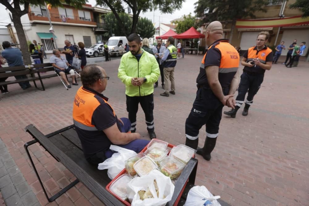 Mas de 400 vecinos de El Raal siguen aislados en sus casas