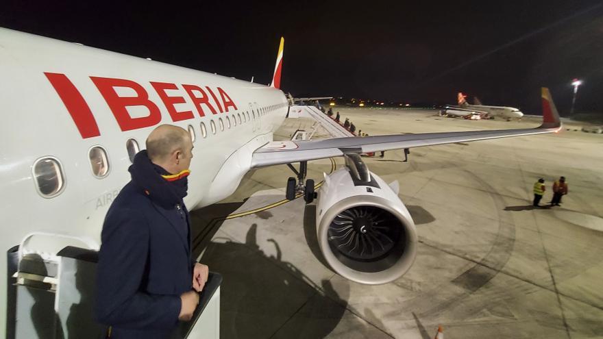 India, Bosnia, Albania... y así hasta diez nuevos destinos chárter: la oferta aérea de Asturias no deja de crecer