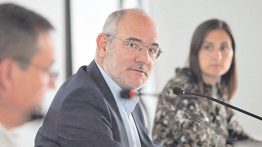 Jaume Duch, portavoz del parlamento europeo junto a Elisa Valía, en la jornada.